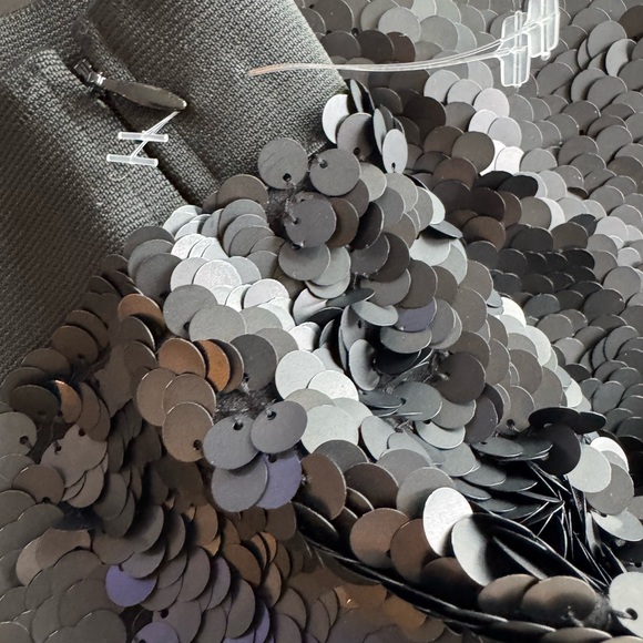 BCBGMAXAZRIA SEQUINS MINI SKIRT IN BLACK - Picture 9 of 9